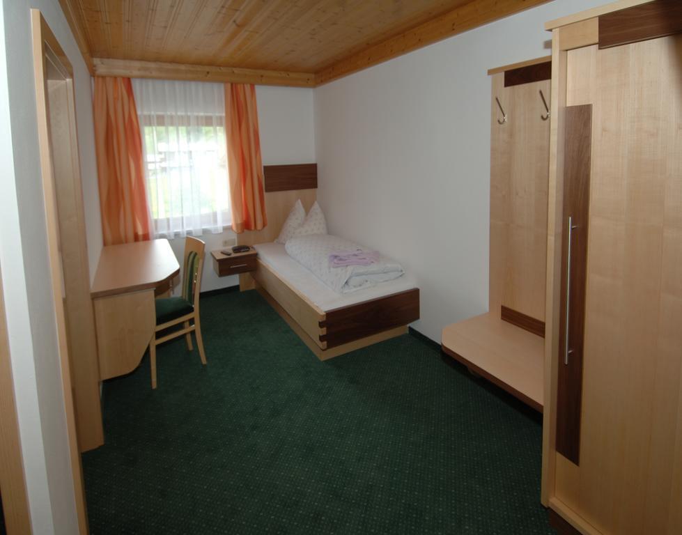 Gaestehaus Ingeborg Saalbach-Hinterglemm Quarto foto